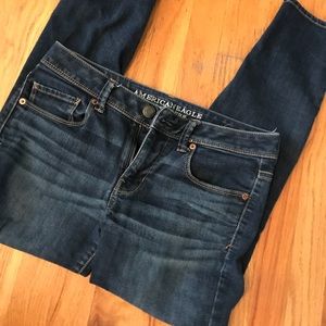 Size 4 AE skinny jeans